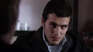 Aşk Mı Kaderi Kovalar, Kader Mi Aşkı