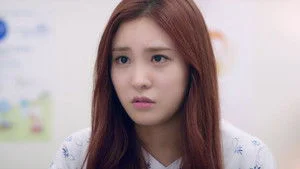 Kwon Si-ah Kwon Si-yeon'a Karşı
